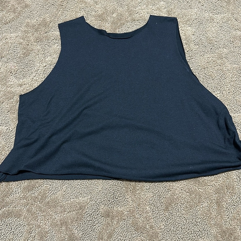 cropped tee